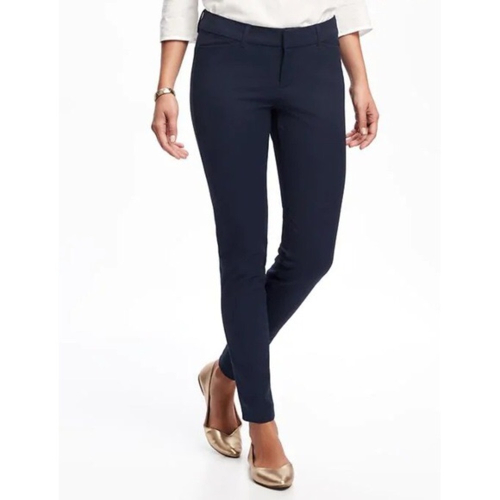 Old Navy | NWT Navy Blue Pixie Ankle Length Pants